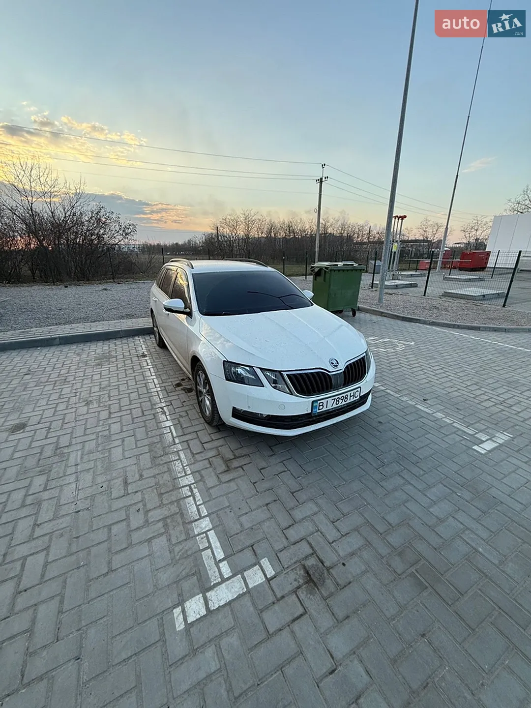 Skoda Octavia 2017 VIN TMBJG7NE0J0161186 фото оголошення 8 з 13