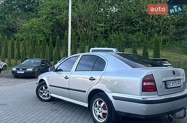 Лифтбек Skoda Octavia 2000 в Львове