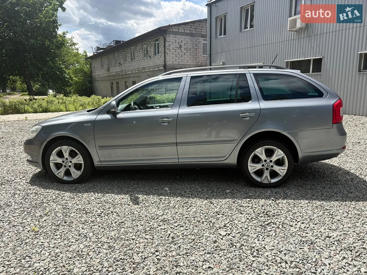 2011 Skoda Octavia - мініатюра 2