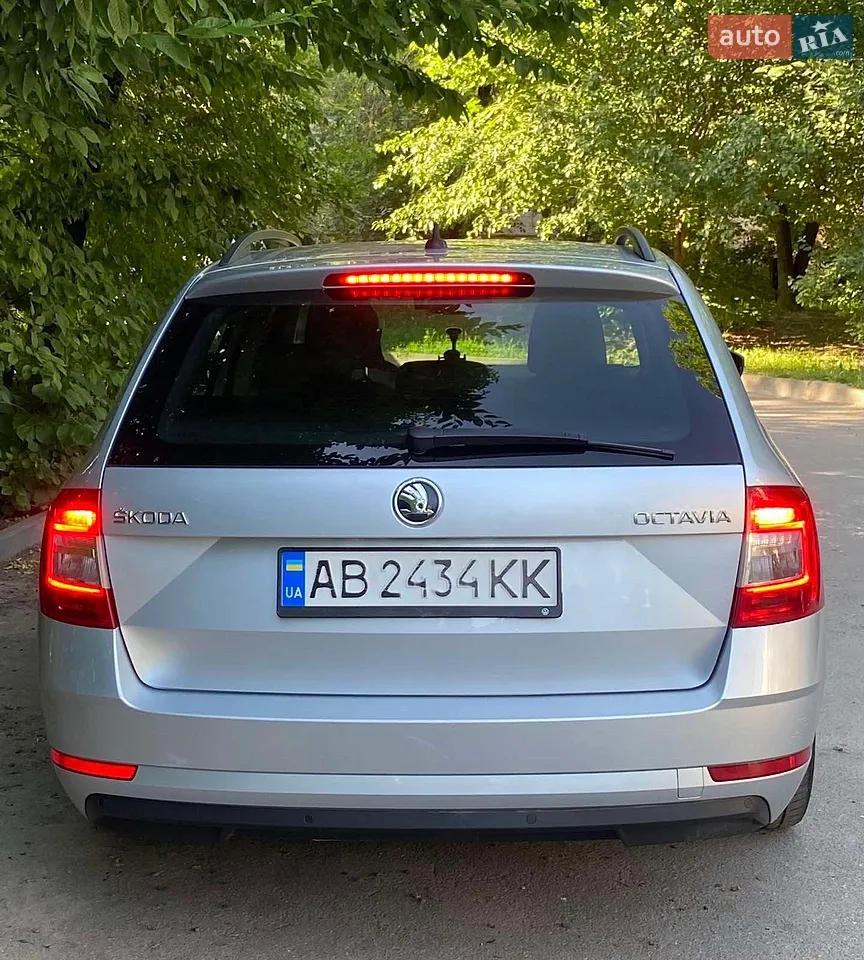 2017 Skoda Octavia - мініатюра 4