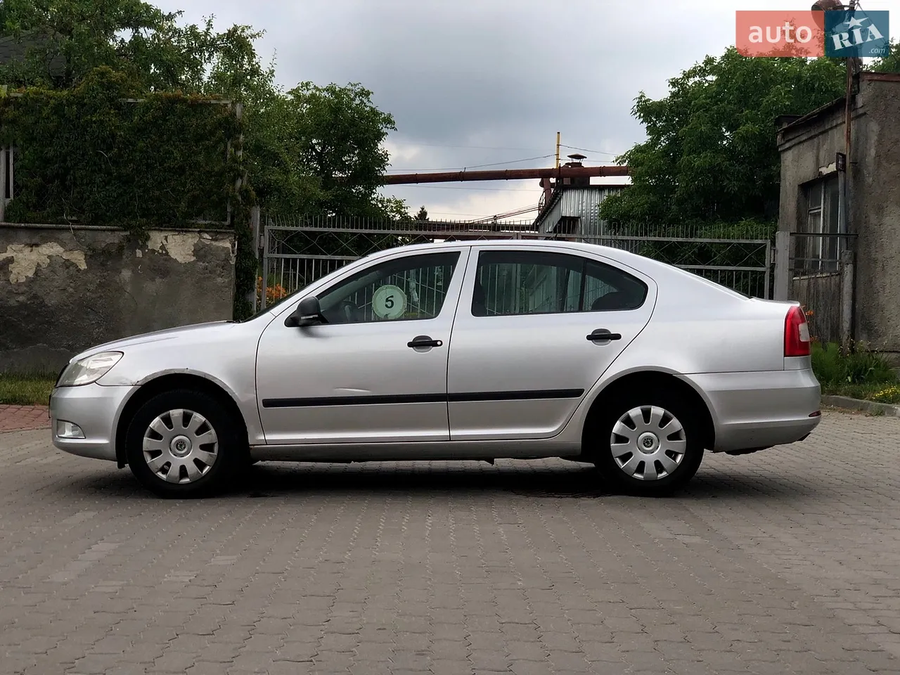 2010 Skoda Octavia - мініатюра 4