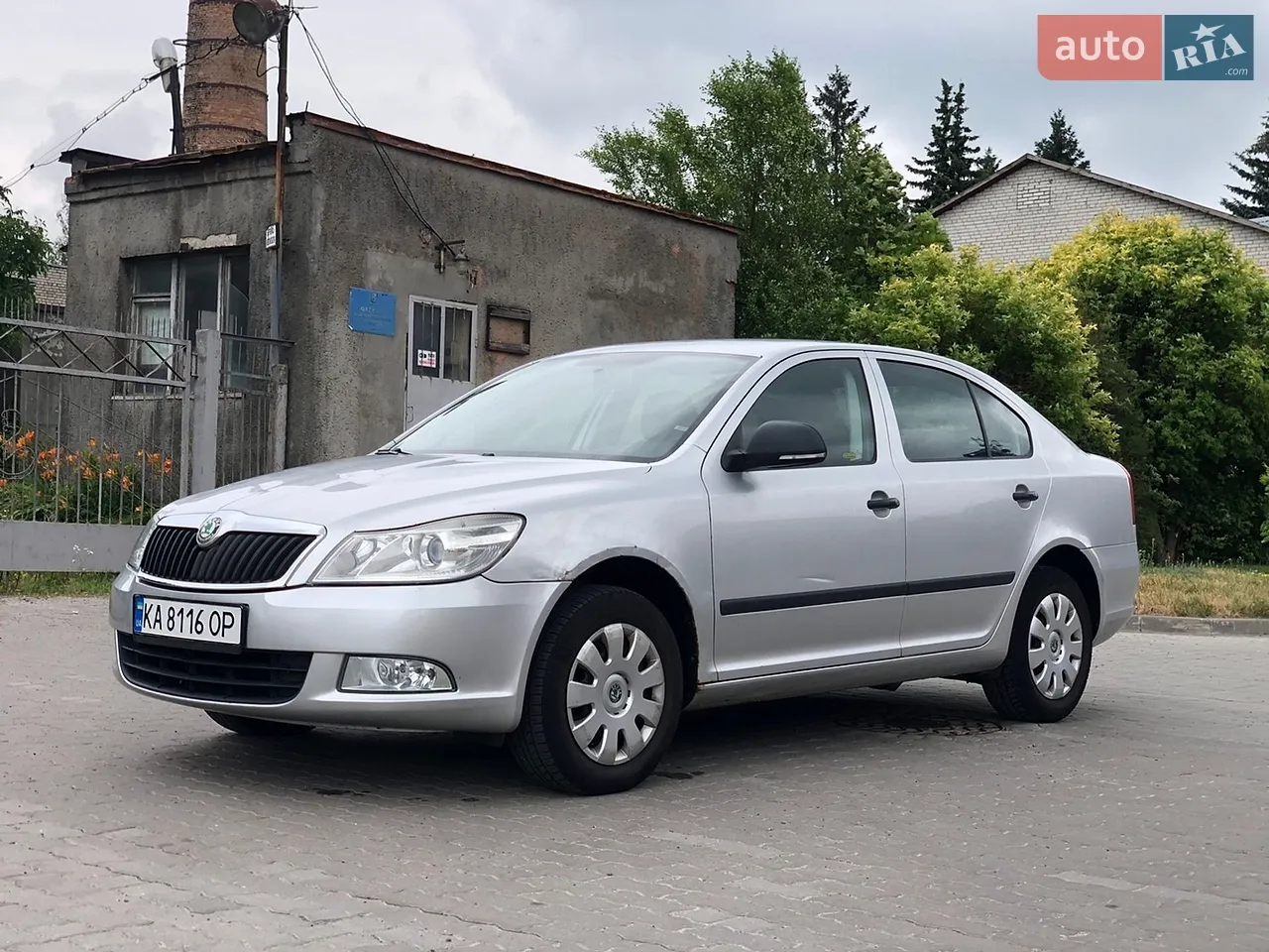 2010 Skoda Octavia - мініатюра 2