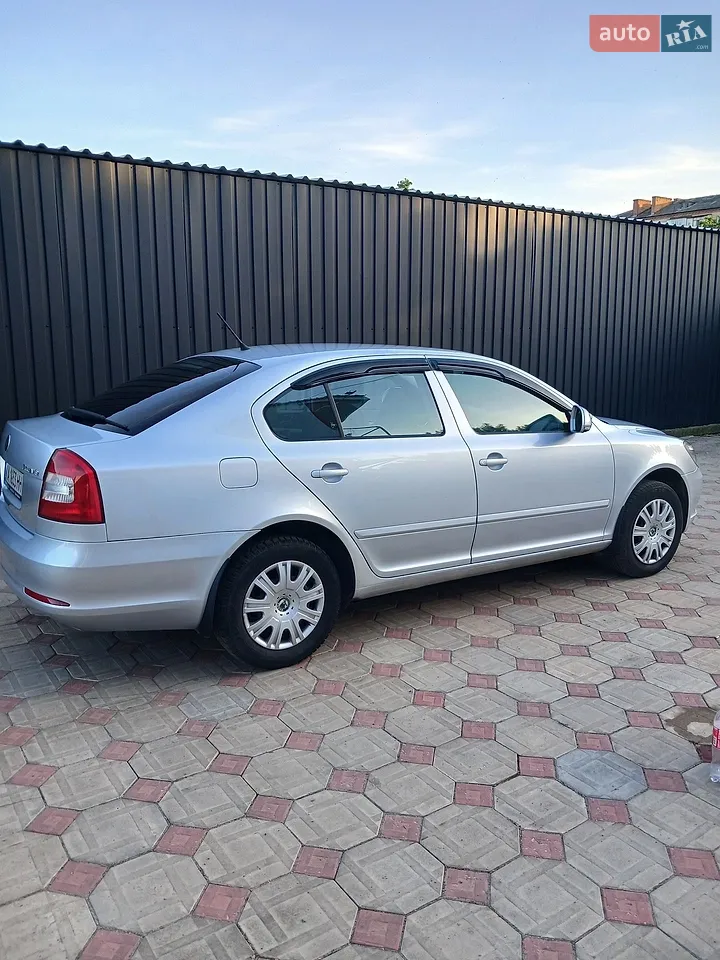 2011 Skoda Octavia - мініатюра 3