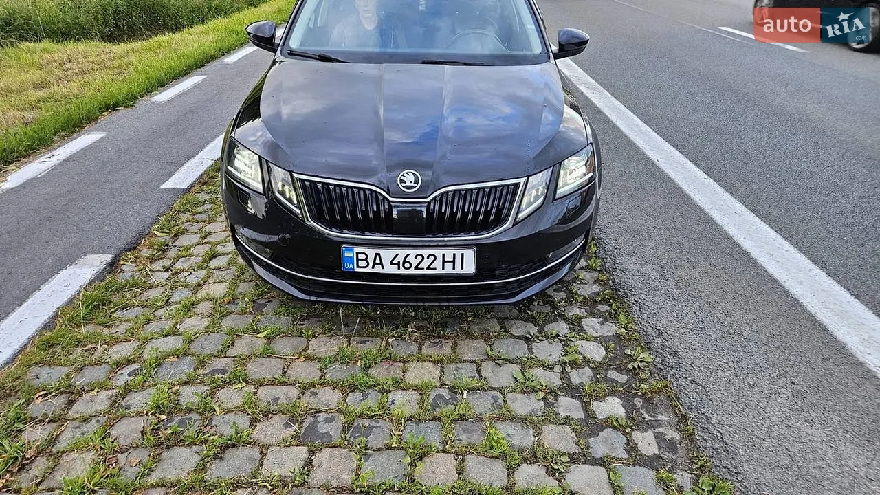 2017 Skoda Octavia - фото 1