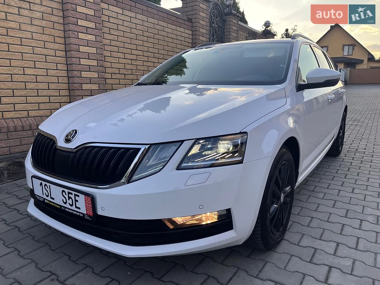 2017 Skoda Octavia - мініатюра 2