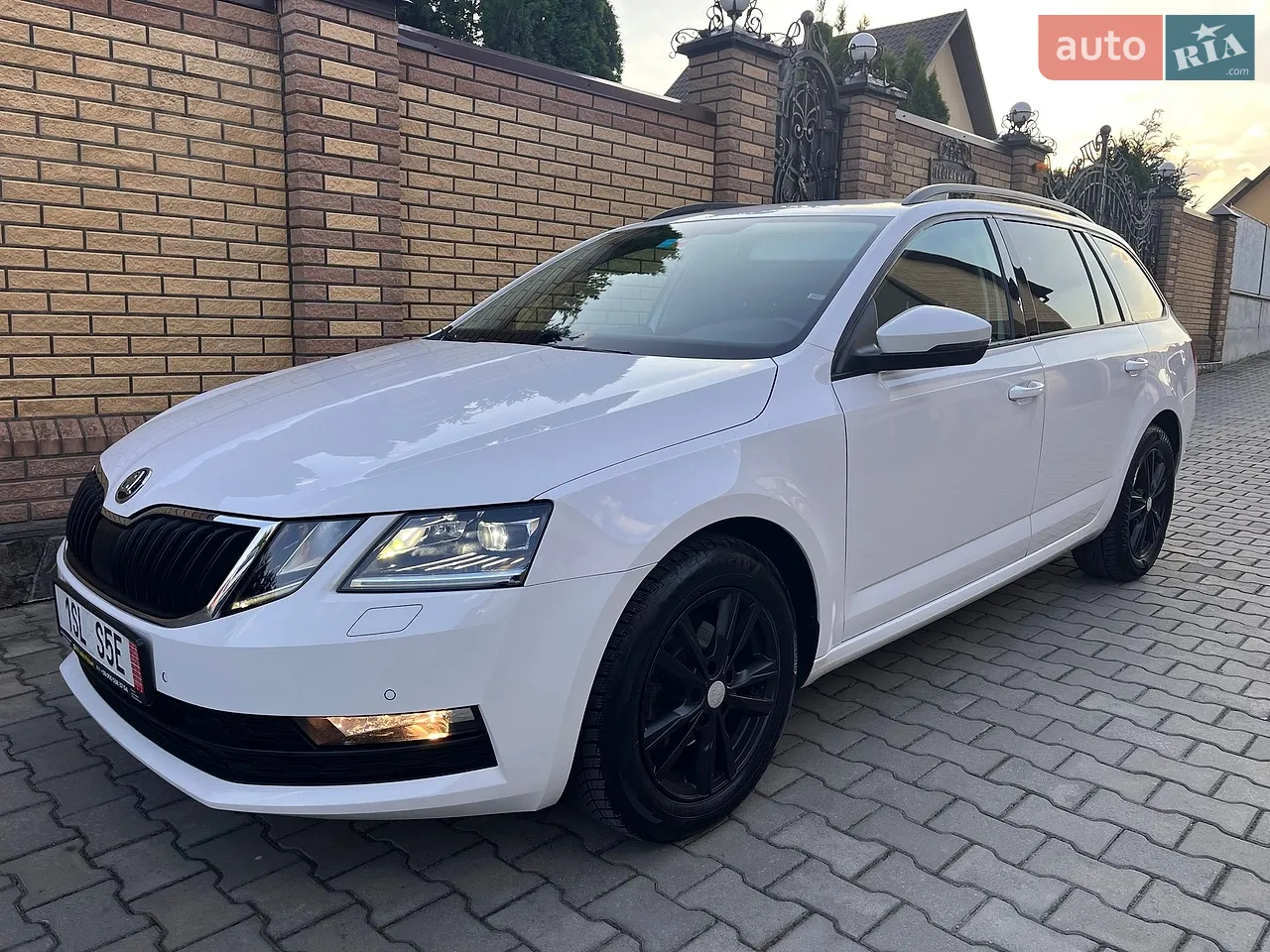 2017 Skoda Octavia - фото 1