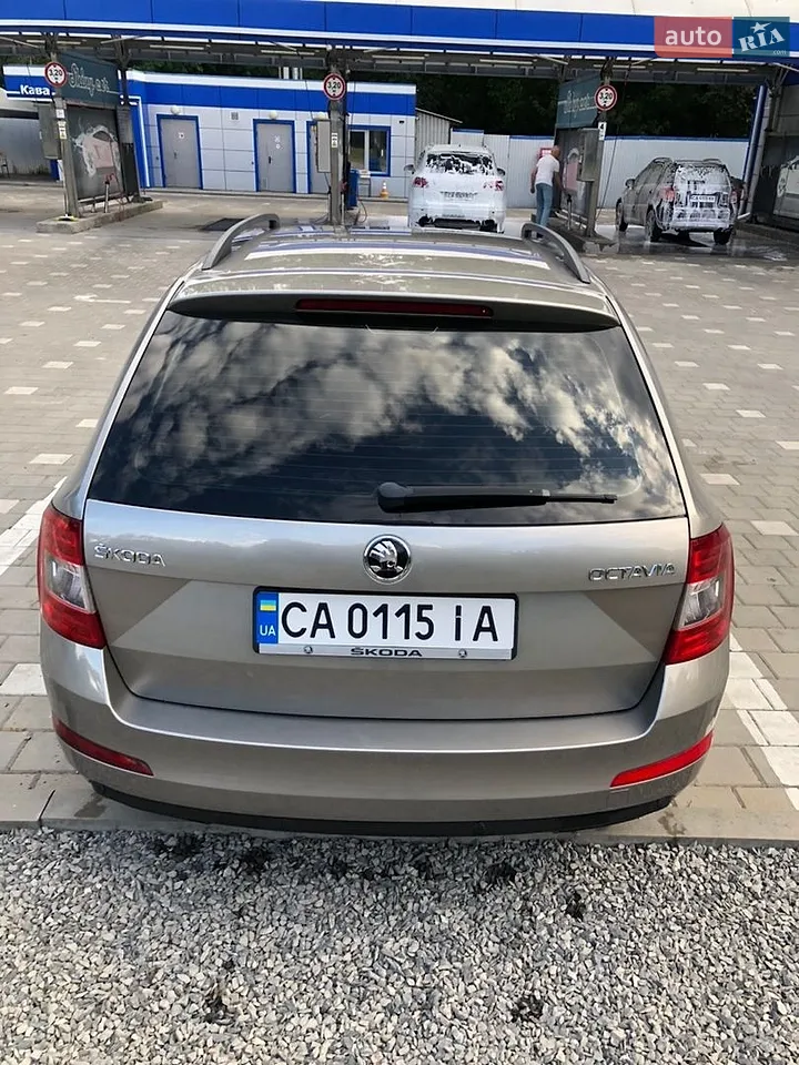2015 Skoda Octavia - мініатюра 2