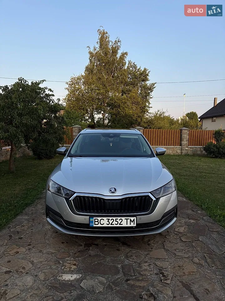2021 Skoda Octavia - мініатюра 2