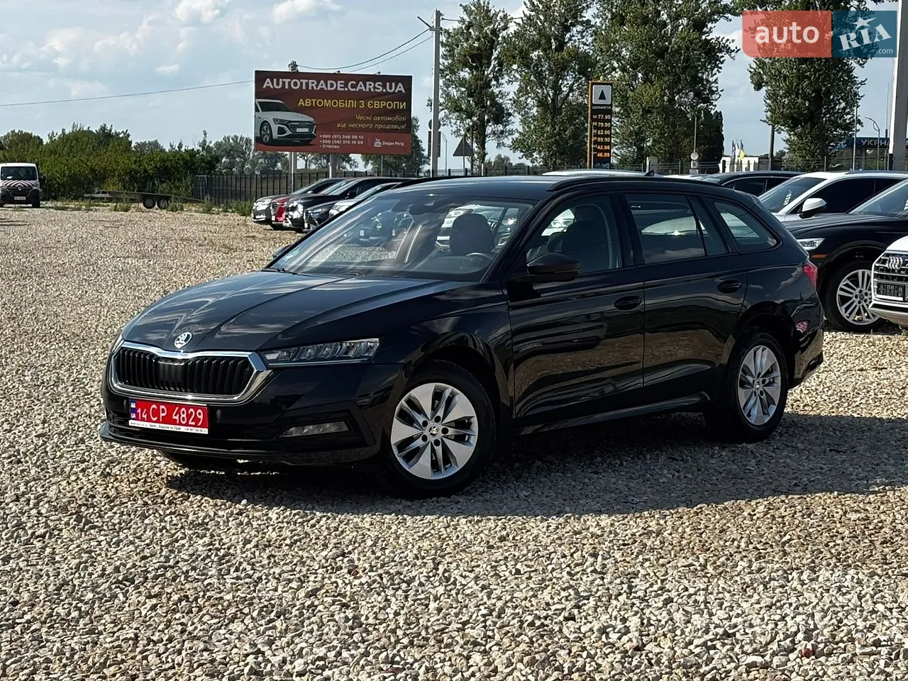 2022 Skoda Octavia - фото 1