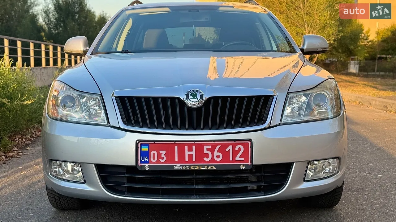 2010 Skoda Octavia - мініатюра 3