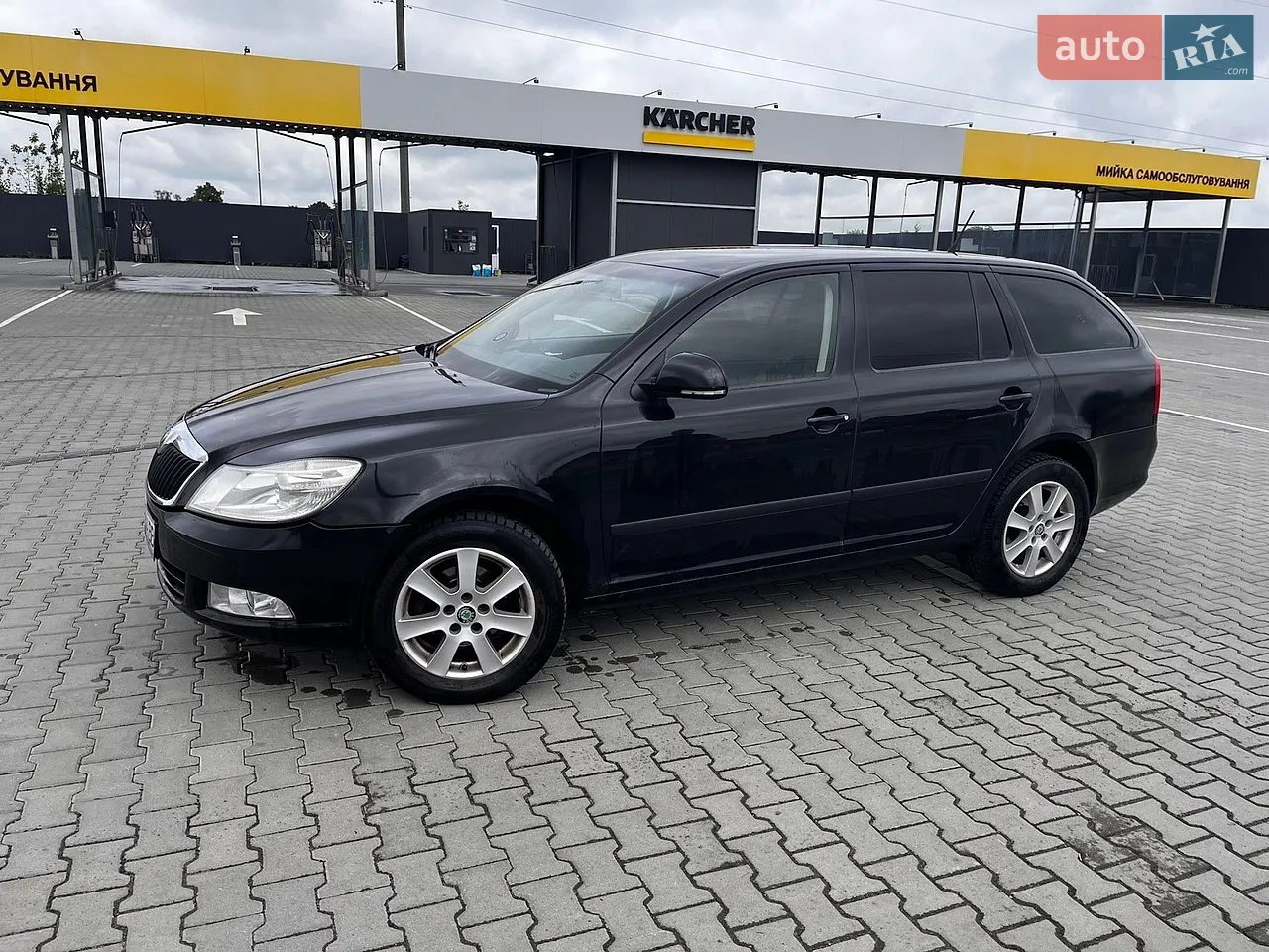 2011 Skoda Octavia - мініатюра 2