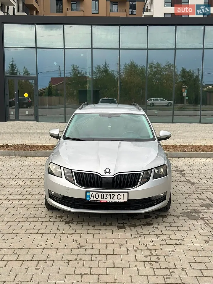 2017 Skoda Octavia - мініатюра 2