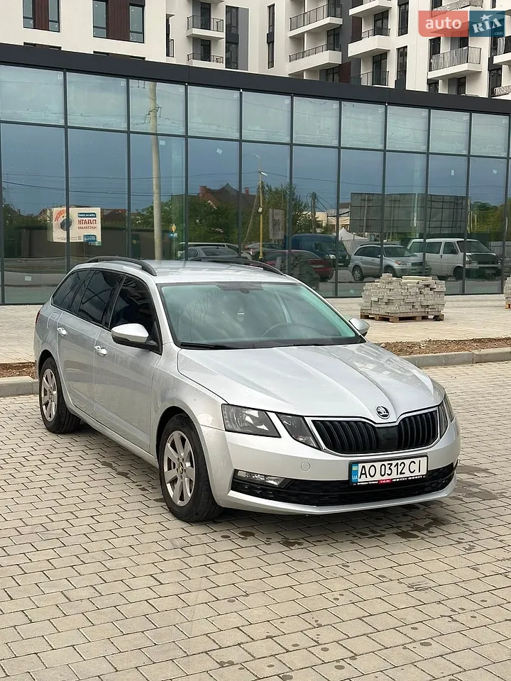 2017 Skoda Octavia - мініатюра 3