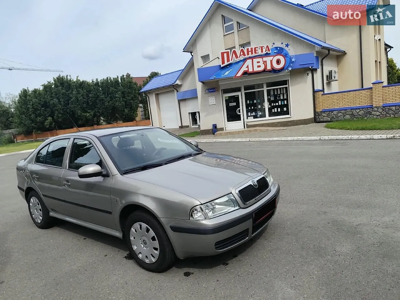 2010 Skoda Octavia - мініатюра 2