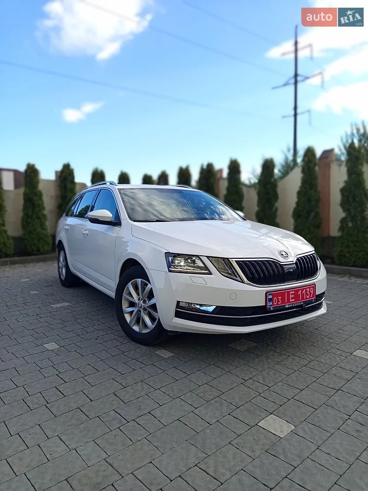 2020 Skoda Octavia - фото 1