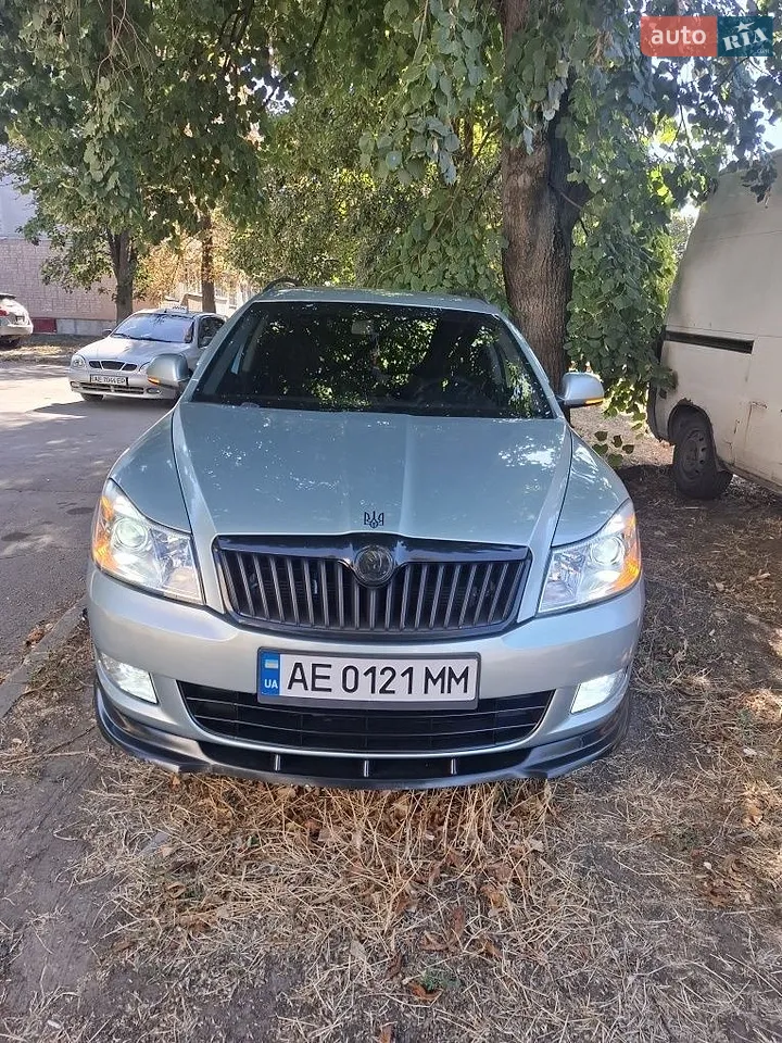 2010 Skoda Octavia - фото 1