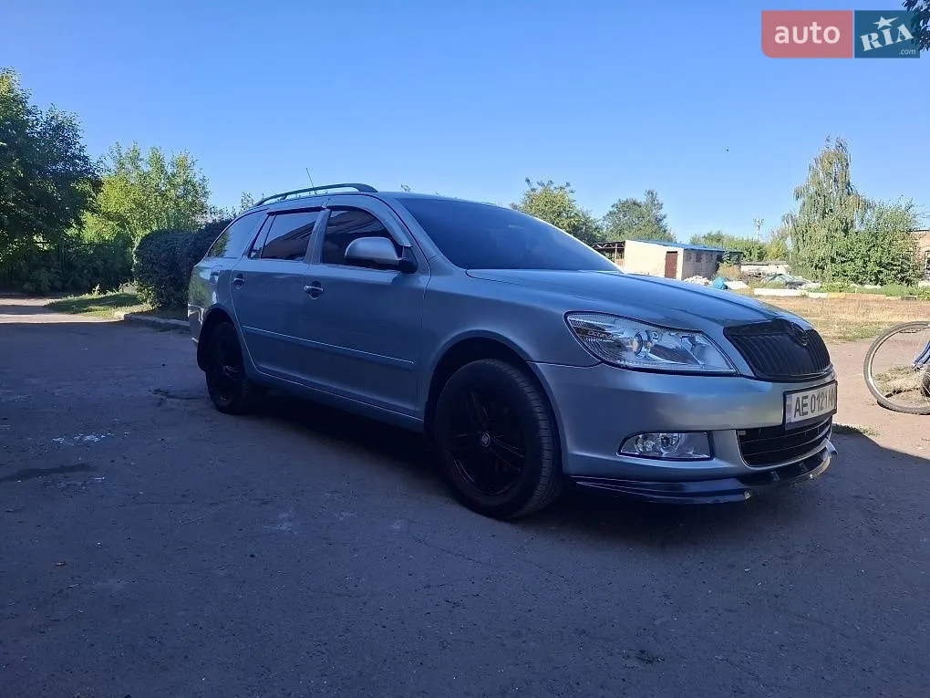 2010 Skoda Octavia - мініатюра 4