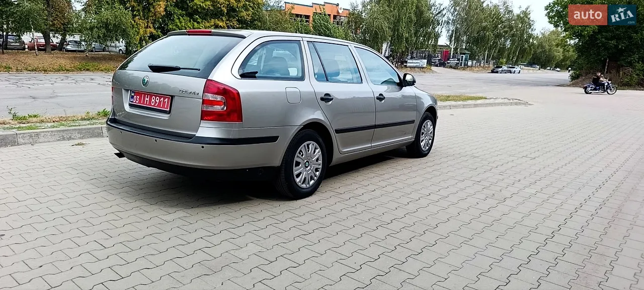 2011 Skoda Octavia - мініатюра 3