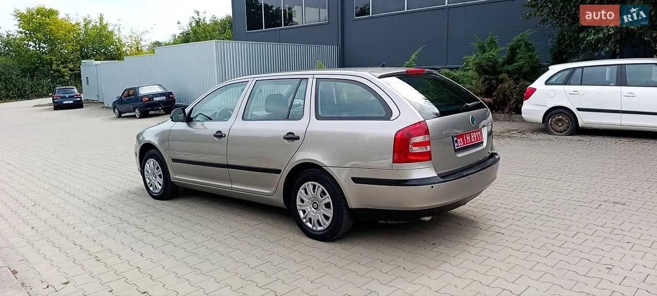 2011 Skoda Octavia - мініатюра 5