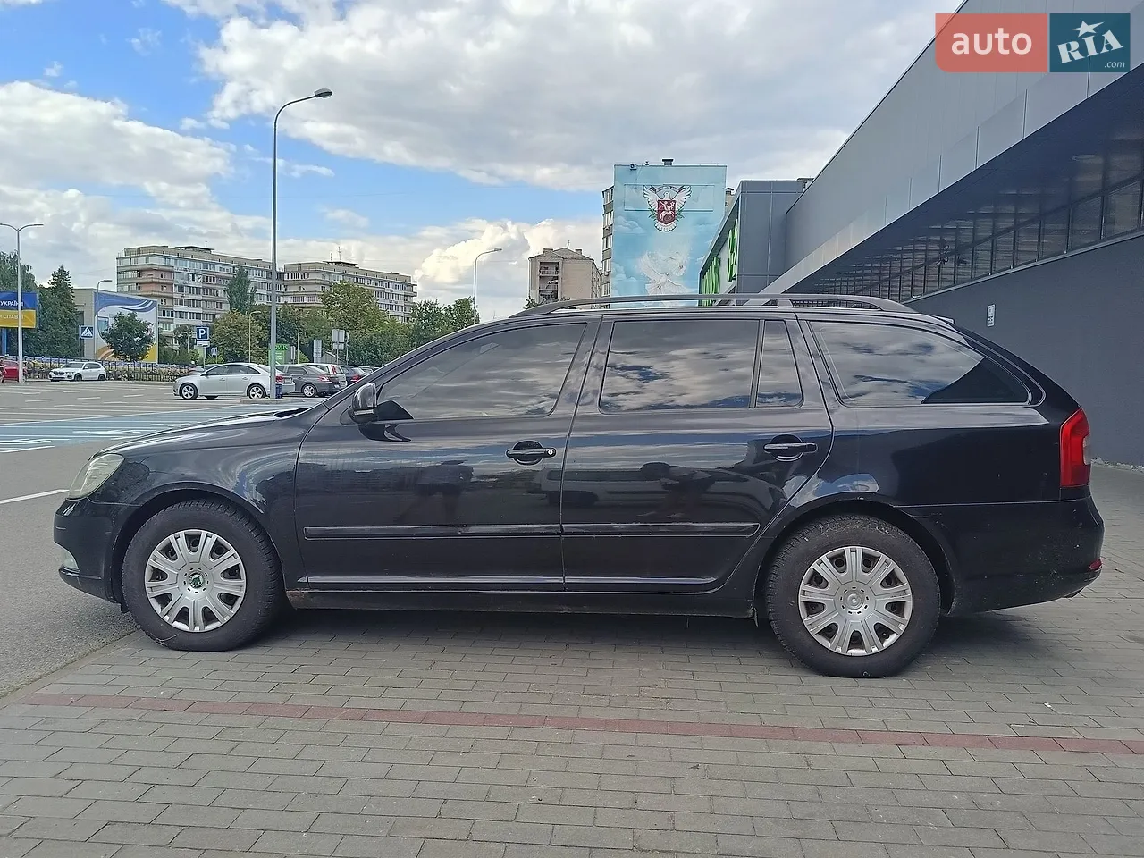 2011 Skoda Octavia - мініатюра 2