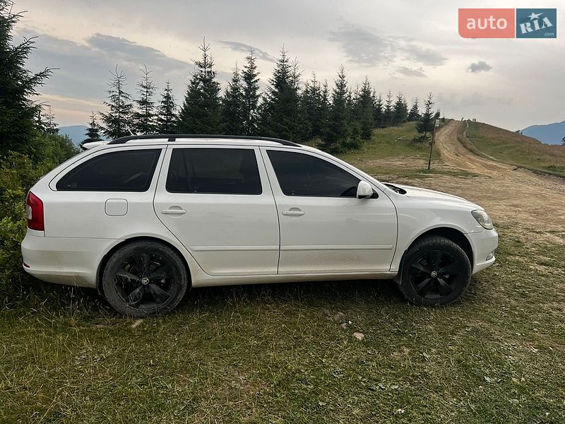 Универсал Skoda Octavia 2012 в Полянице