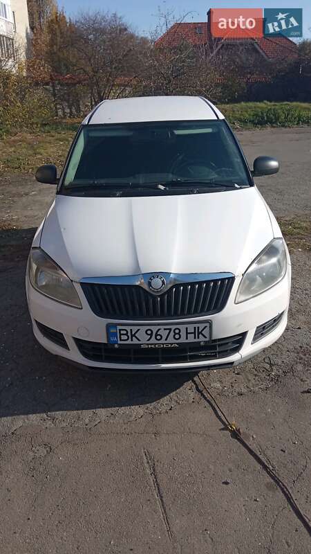 Універсал Skoda Praktik