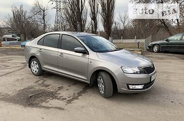 Skoda Rapid ambition  2013