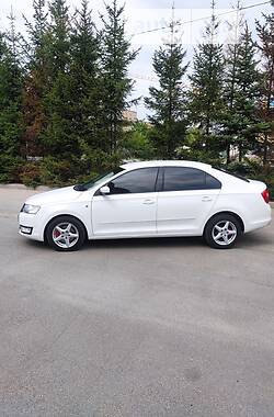 Skoda Rapid  2013