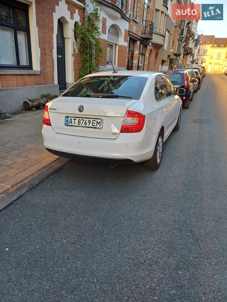 2013 Skoda Rapid - мініатюра 2