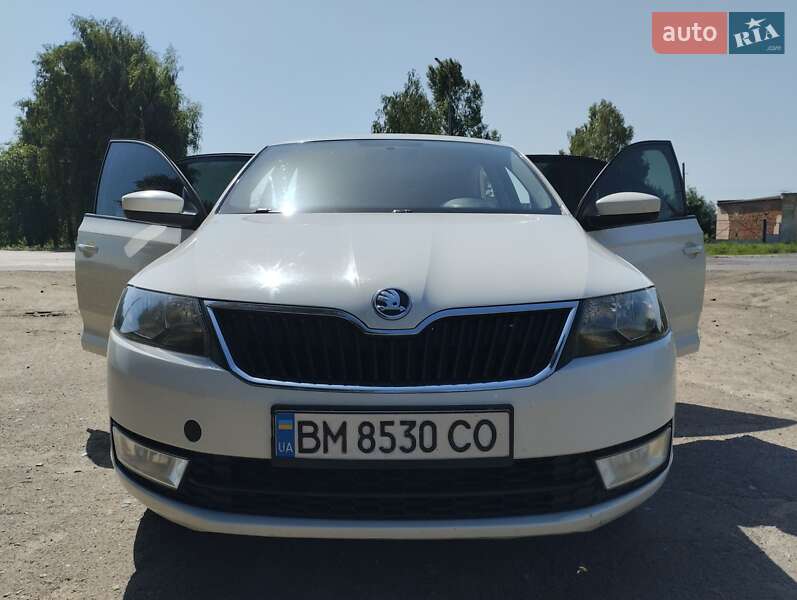 Лифтбек Skoda Rapid
