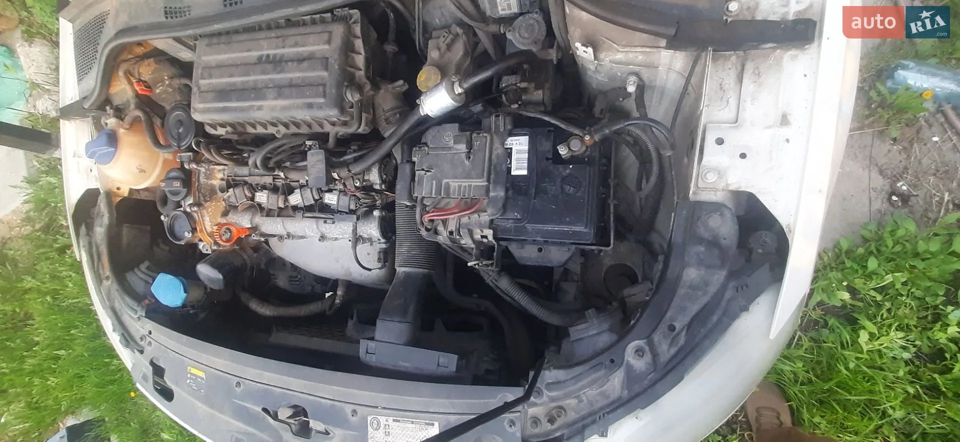 Skoda Rapid 2013 VIN TMBAD2NH8DB101641 фото оголошення 6 з 8