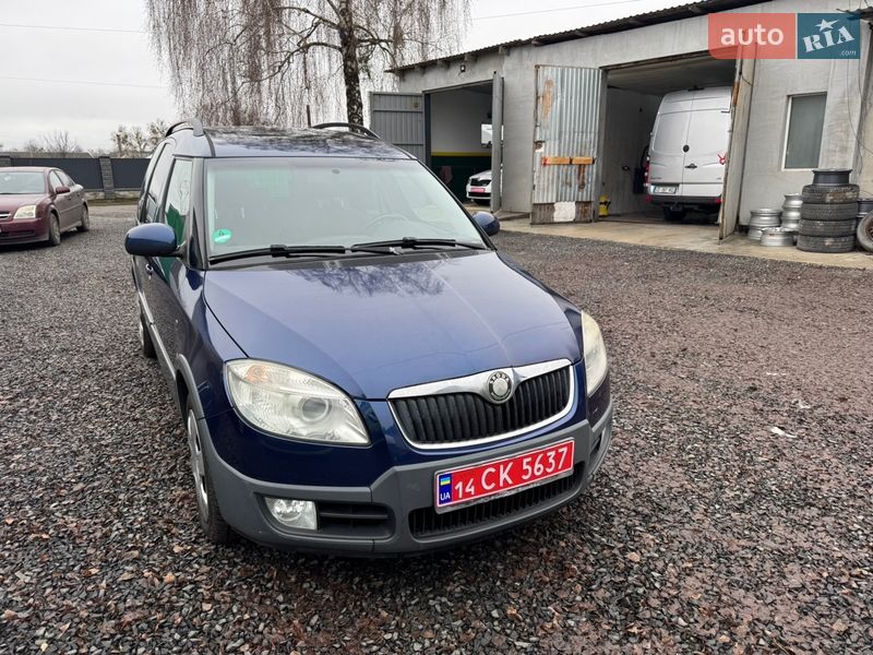 Skoda Roomster Scout