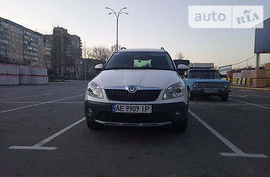 Skoda Roomster  2012