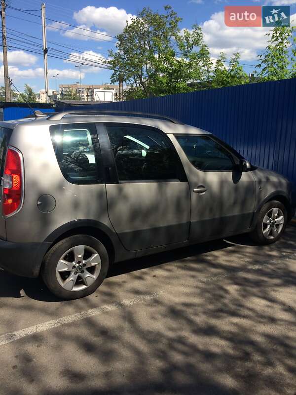 Skoda Roomster
