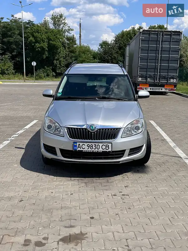 Skoda Roomster 2011