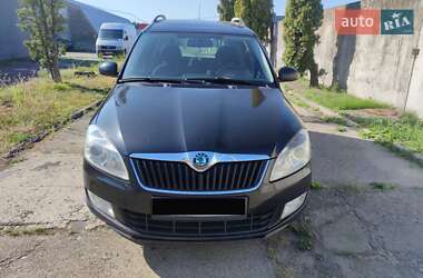 Skoda Roomster  2011