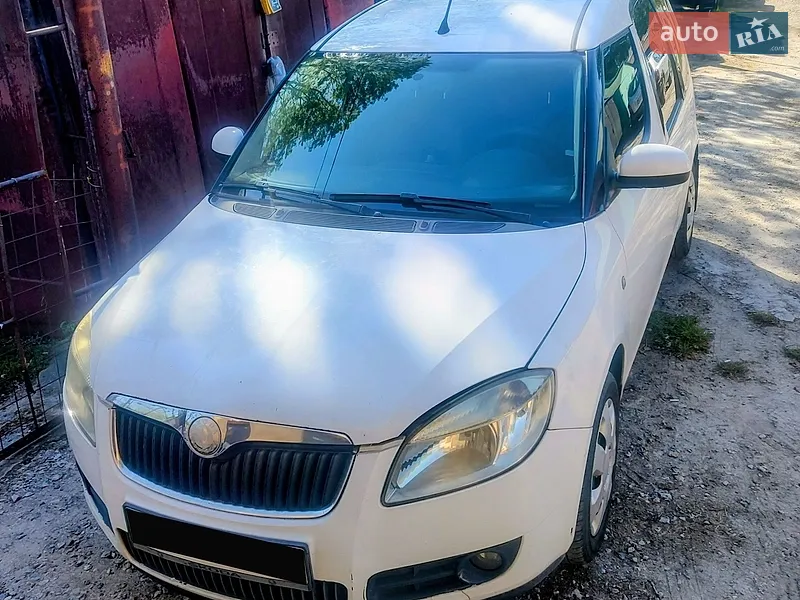 Skoda Roomster