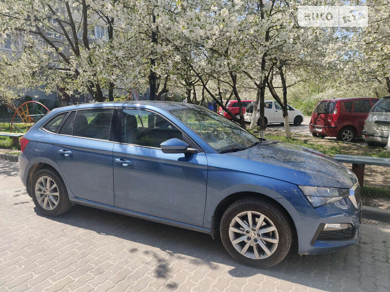 Легковые Skoda Scala