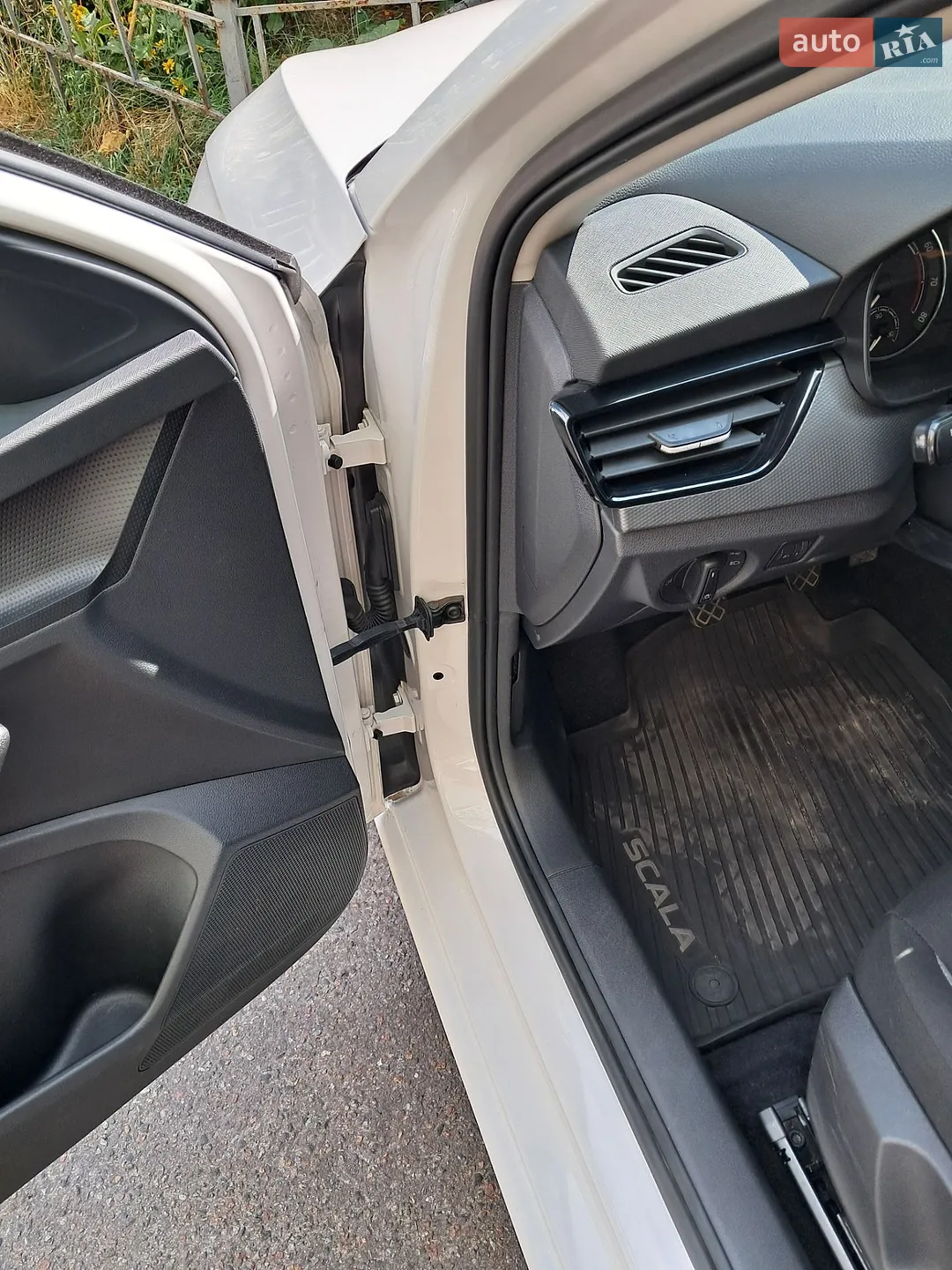 Skoda Scala 2022 VIN TMBEC4NW0N3062876 фото оголошення 33 з 45