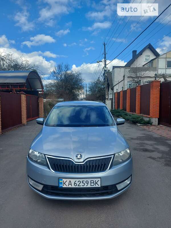 Легковые Skoda Spaceback