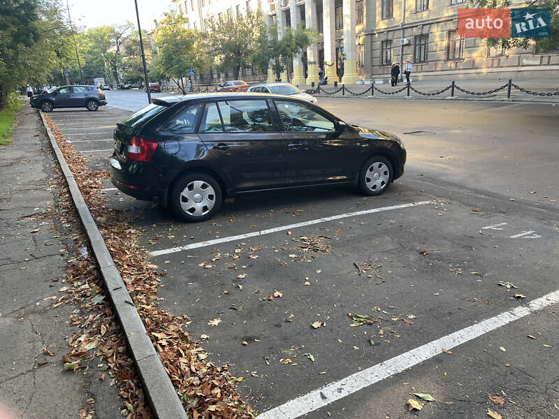 Хэтчбек Skoda Spaceback