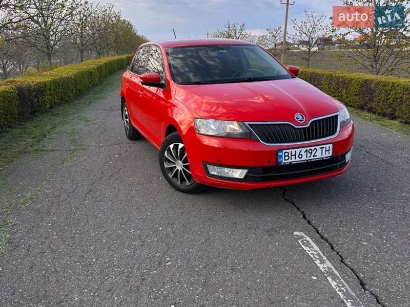 Легкові Skoda Spaceback