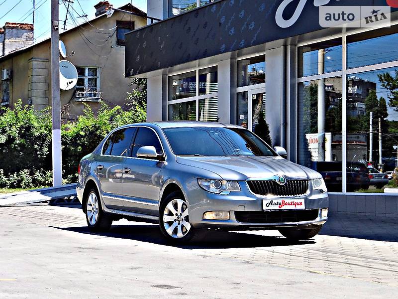 Skoda Superb 2012 года