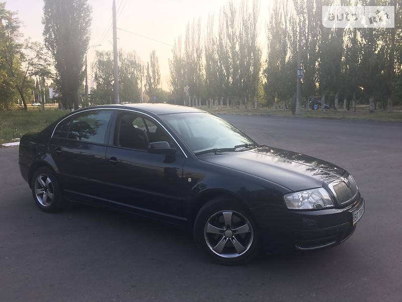 Skoda Superb 2003 года