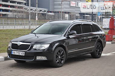 Skoda Superb  2011