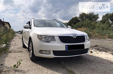 Skoda Superb  2011