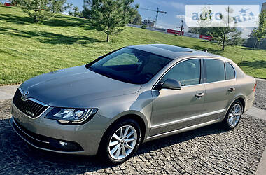 Skoda Superb GREENLINE 2015