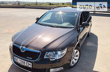 Skoda Superb green line 2011