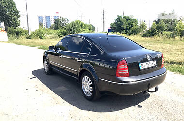 Skoda Superb  2004