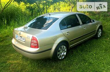 Skoda Superb Superb 2006